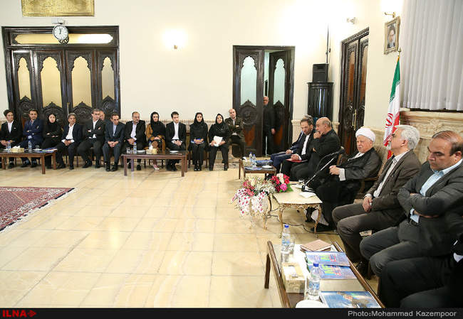 دیدار  اعضای سومین اجلاس بینالمللی «تعامل هوشمند بازارهای پولی و س