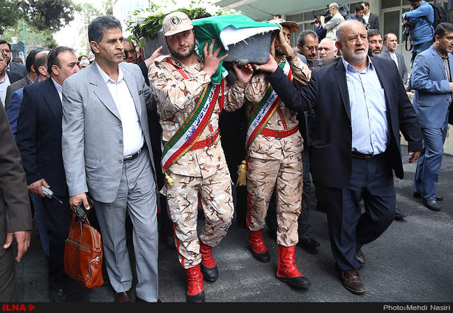 مراسم تشییع پیکر حسین زاده نماینده منتخب مراغه