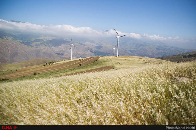 روستای کلشتر و توربین‌های بادی منجیل