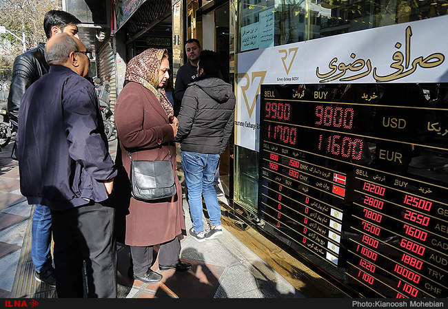 افزایش حضور فروشندگان ارز خانگی در بازار فردوسی