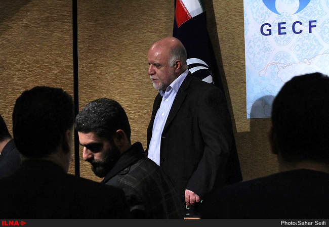 نشست خبری بیژن زنگنه وزیرنفت با رسانه‌های گروهی