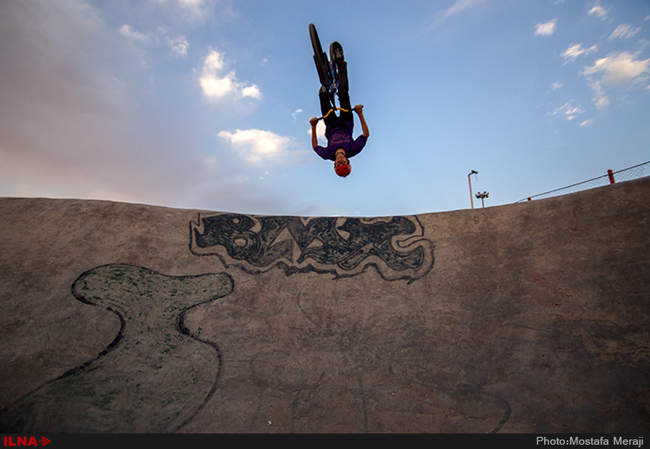 آماده سازی تیم دوچرخه سواری بی ام ایکس در بوستان علوی قم