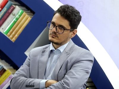 تاریخ شفاهی تجربه‌های امنیتی، اقتصادی و سیاسی افراد مهم را زنده نگاه می‌دارد/  تزریق میلیاردها دلار به بنیاد فورد و هاروارد نشان‌دهنده خروجی مهم تاریخ‌نگاری است