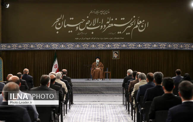 دیدار جمعی از معلمان با رهبر انقلاب