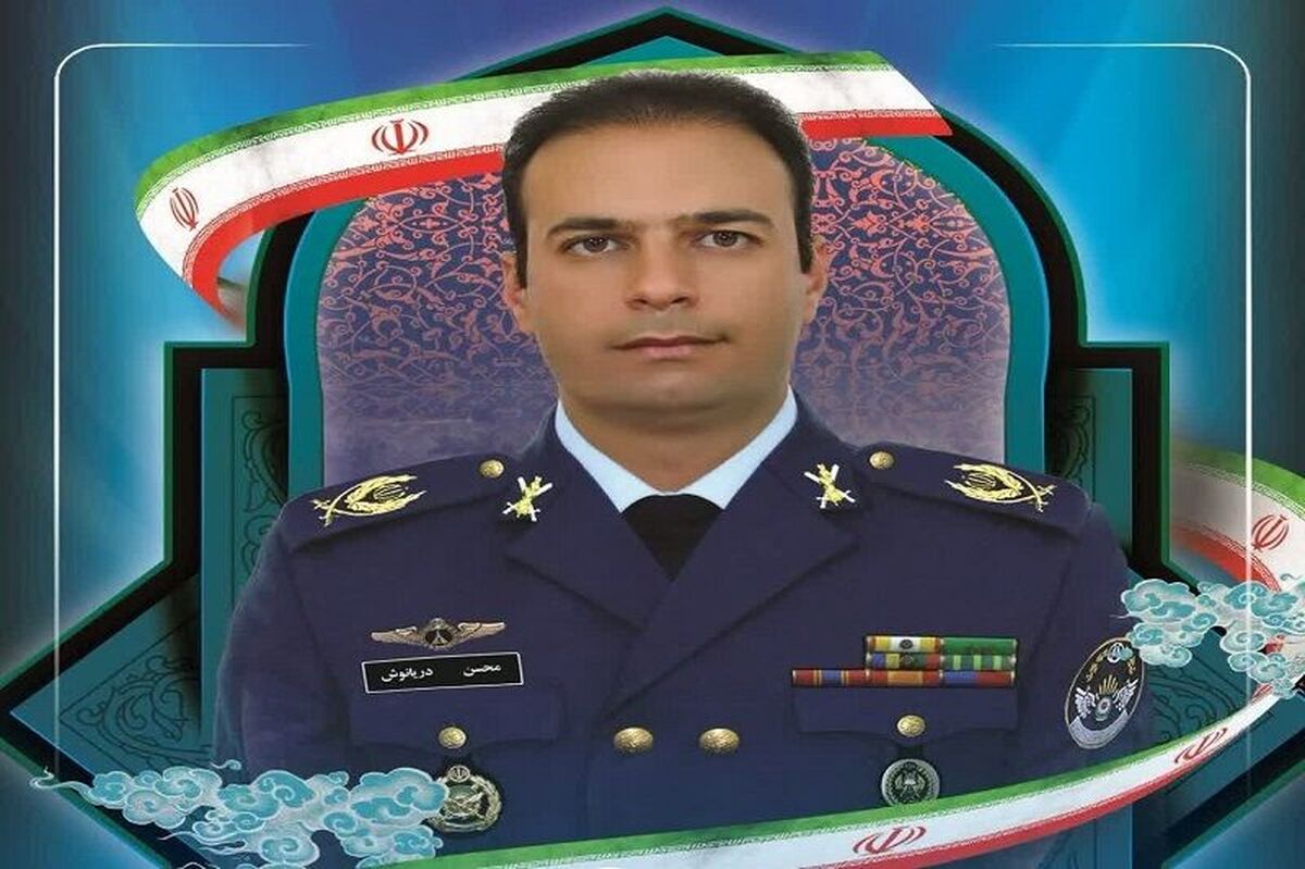 تشییع پیکر کمک خلبان دریانوش در پایگاه هشتم شکاری اصفهان تشییع پیکر کمک خلبان دریانوش در پایگاه هشتم شکاری اصفهان