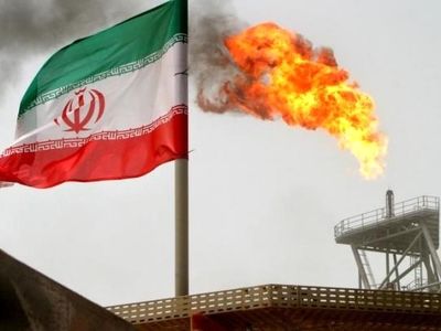 Iran inks $460 million oil deal, anticipating an end to sanctions