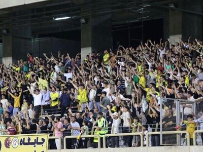 شاهکار فجرسپاسی و هواداران شیرازی در شب افتتاحیه  پارس