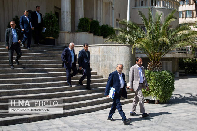 حاشیه جلسه هیات دولت - ۱۲ شهریور