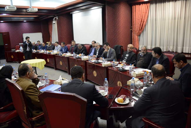 نشست مدیرعامل صندوق بیمه اجتماعی کشاورزان، روستاییان و عشایر کشور ب�