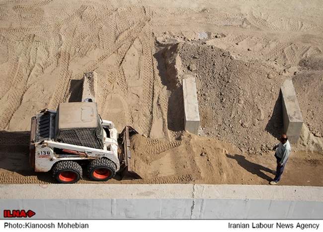 بازدید خبرنگاران از طرح افزایش تولید بنزین در پالایشگاه بندرعباس