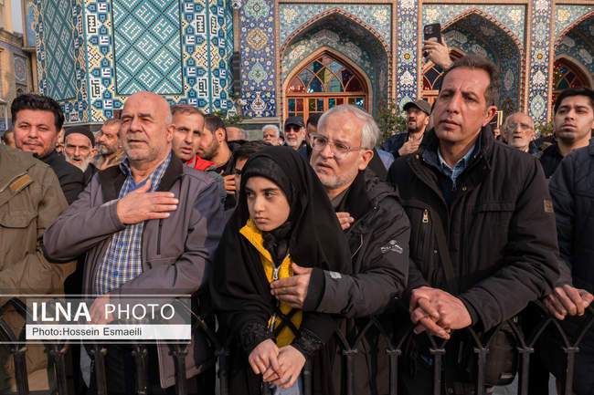 خاکسپاری پیکر شهید علی شمخانی در امامزاده صالح (ع)