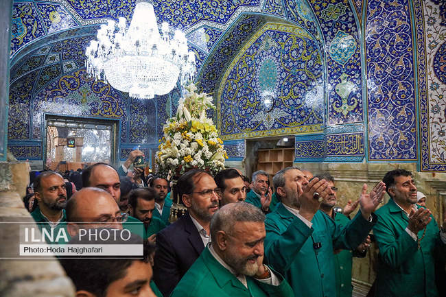 گلآرایی ضریح حضرت معصومه(س)