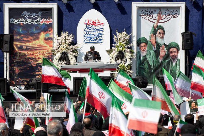 مراسم تشییع پیکر مطهر شهدای ناوشکن دنا / 1
