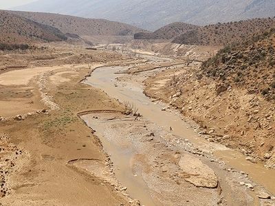 مسدود شدن تمامی مسیر‌های منتهی به تفریحگاه‌های ساحلی در سراسر استان اصفهان/در مسیر رودخانه ها توقف نکنید/ ورود سامانه ناپایدار مانسونی در آخر هفته