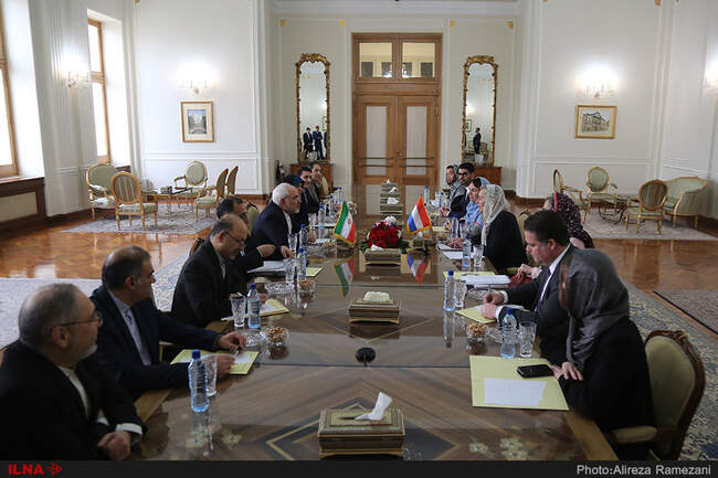Zarif meets Dutch counterpart in Tehran