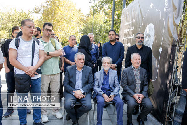 تشییع پیکر زنده‌یاد «احمد پژمان»