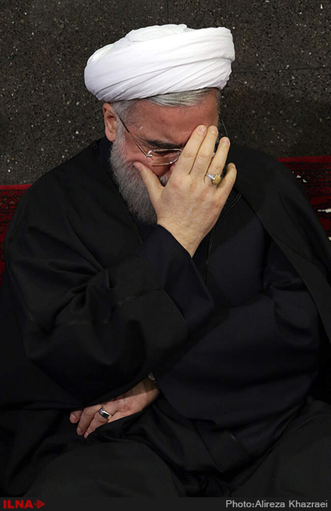 عزاداری رئیس جمهور و وزیر کار در جمع کارگران 
