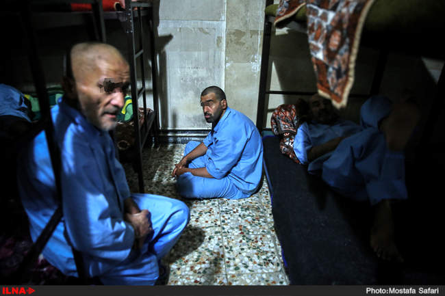 کارتن خواب‌ها در گرمخانه‌های شهرداری