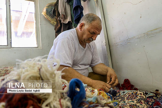 گذران روزهای کرونایی در بازار فرش تهران