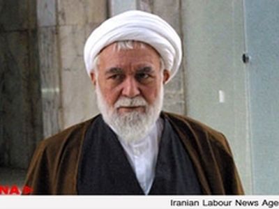 حضور خاتمی در فرهنگ و سیاست به ثبات نظام کمک می‌کند / این تذکر از عجایب روزگار است