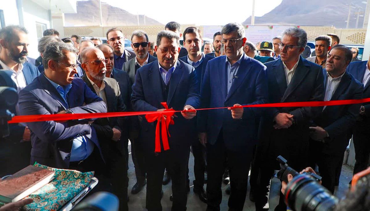 افتتاح طرح‌های صنعتی با حضور وزیر صمت در استان یزد