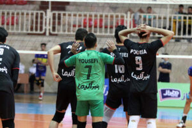 گزارش تصویری دیدار دو تیم لبنیات هراز آمل - آذرباتری ارومیه
