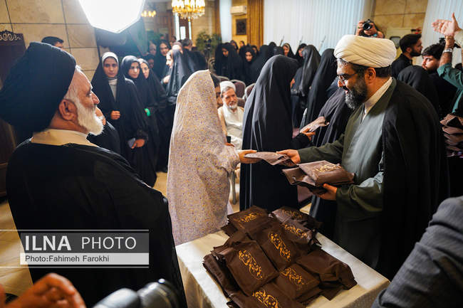 آئین افتتاحیه تشرف ده هزار دانشجوی زائر اولیربه زیارت علی بن موسی ال�