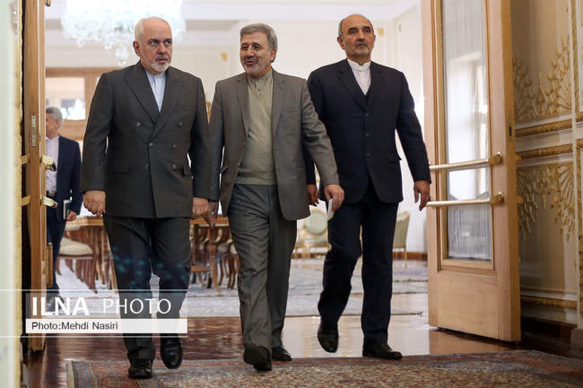 دیدار یوسف بن علوی وزیر خارجه عمان با همتای ایرانی خود