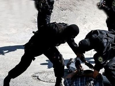 گروگانگیری عجیب پدر کرمانشاهی/ به سمت زنش شلیک کرد و پسرش را گروگان گرفت