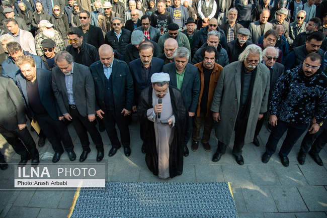 مراسم تشییع پیکر عنایت بخشی