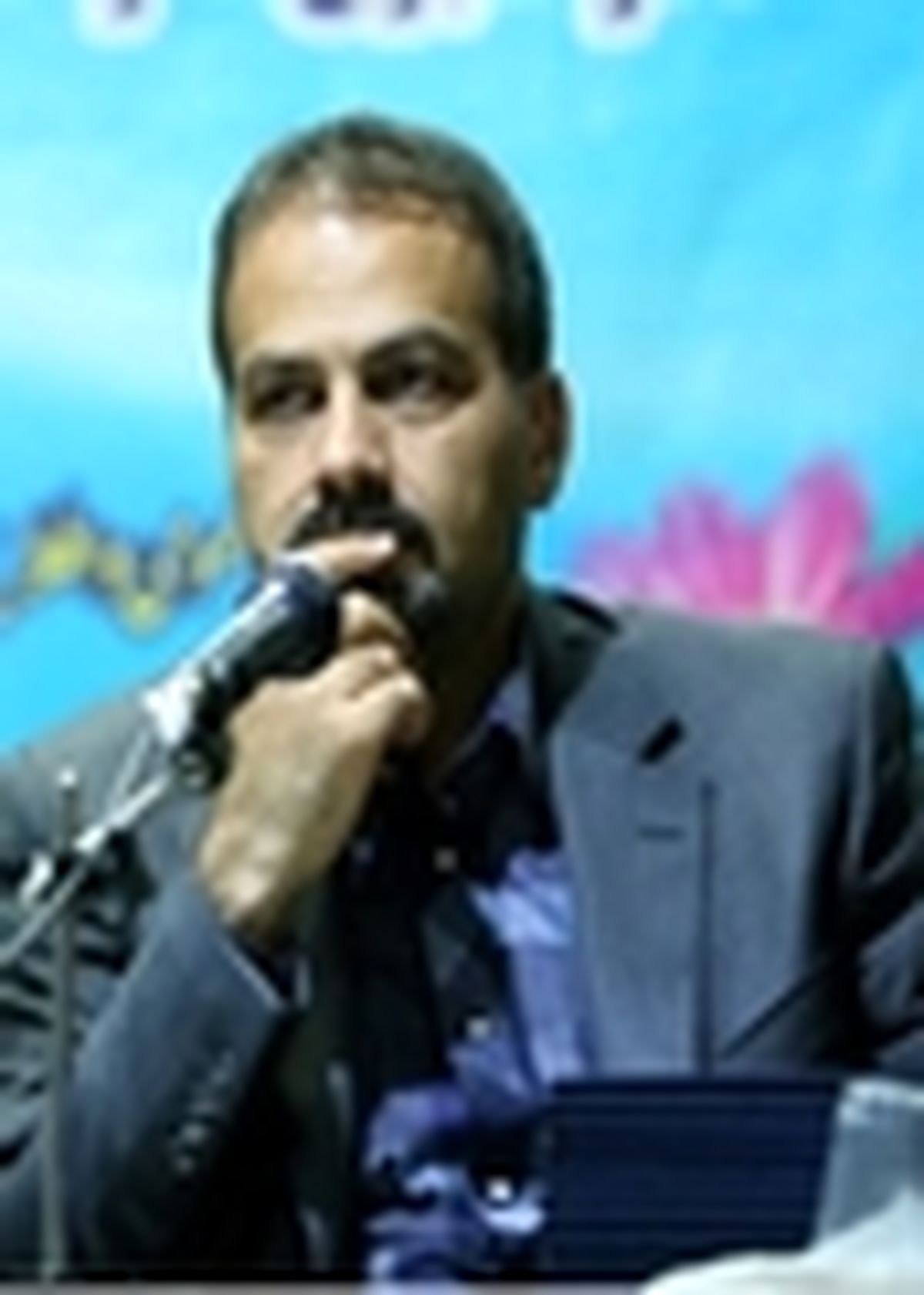 ناظمی: رو شدن یک‌باره حامی ۴۵ میلیاردی برای‌استقلال سوال‌برانگیز است!