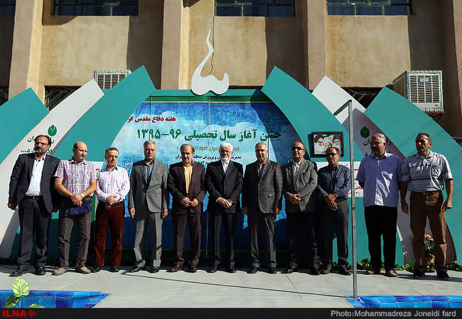 مراسم بازگشایی مدارس با حضور عارف