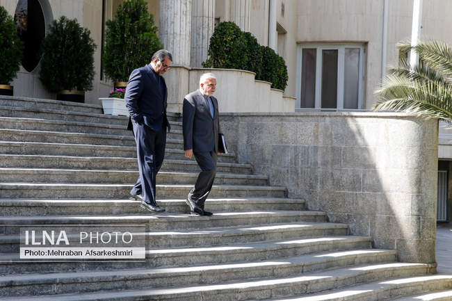 حاشیه جلسه هیات دولت - ۳۰ مهر