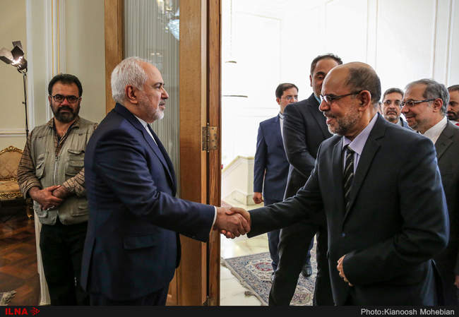 دیدار نماینده ویژه رئیس‌جمهور افغانستان در امور صلح  با محمدجواد ظر�