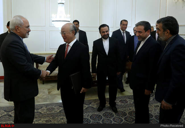 دیدار وزیر خارجه کشورمان با یوکیا آمانو مدیرکل آژانس بین‌المللی انر