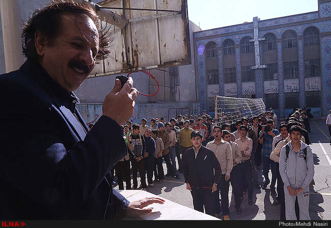 حضور مجید مجیدی در دبیرستان نظام مافی